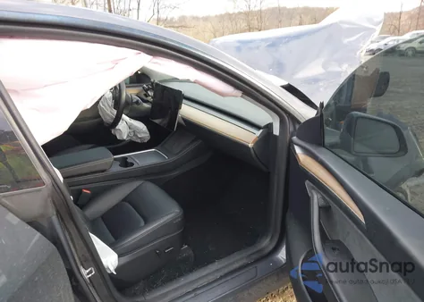 2023 Tesla Model Y Awd/Long Range Dual Motor All-Wheel Drive из США, поврежденный, VIN 7SAYGDEE0PF862336